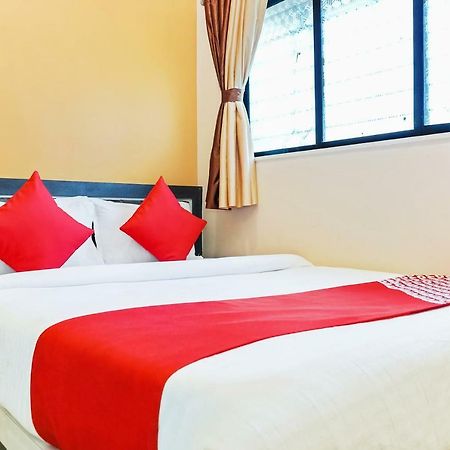 Oyo 29634 Hotel Navalai Pride Ratnāgiri Екстериор снимка